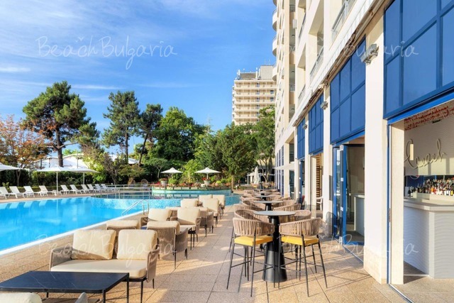  Four Points by Sheraton Sunny Beac11