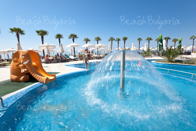 Sandy Bay Hotel43